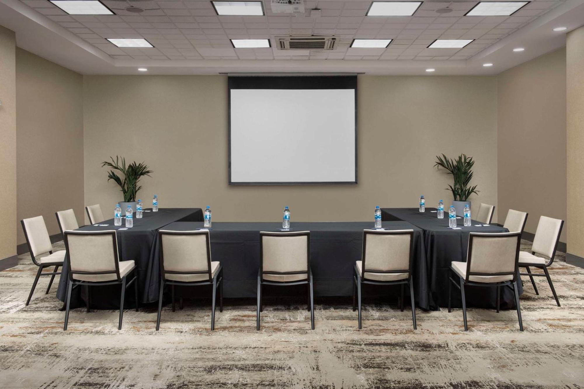 Doubletree By Hilton Hamilton Place Hotel Chattanooga