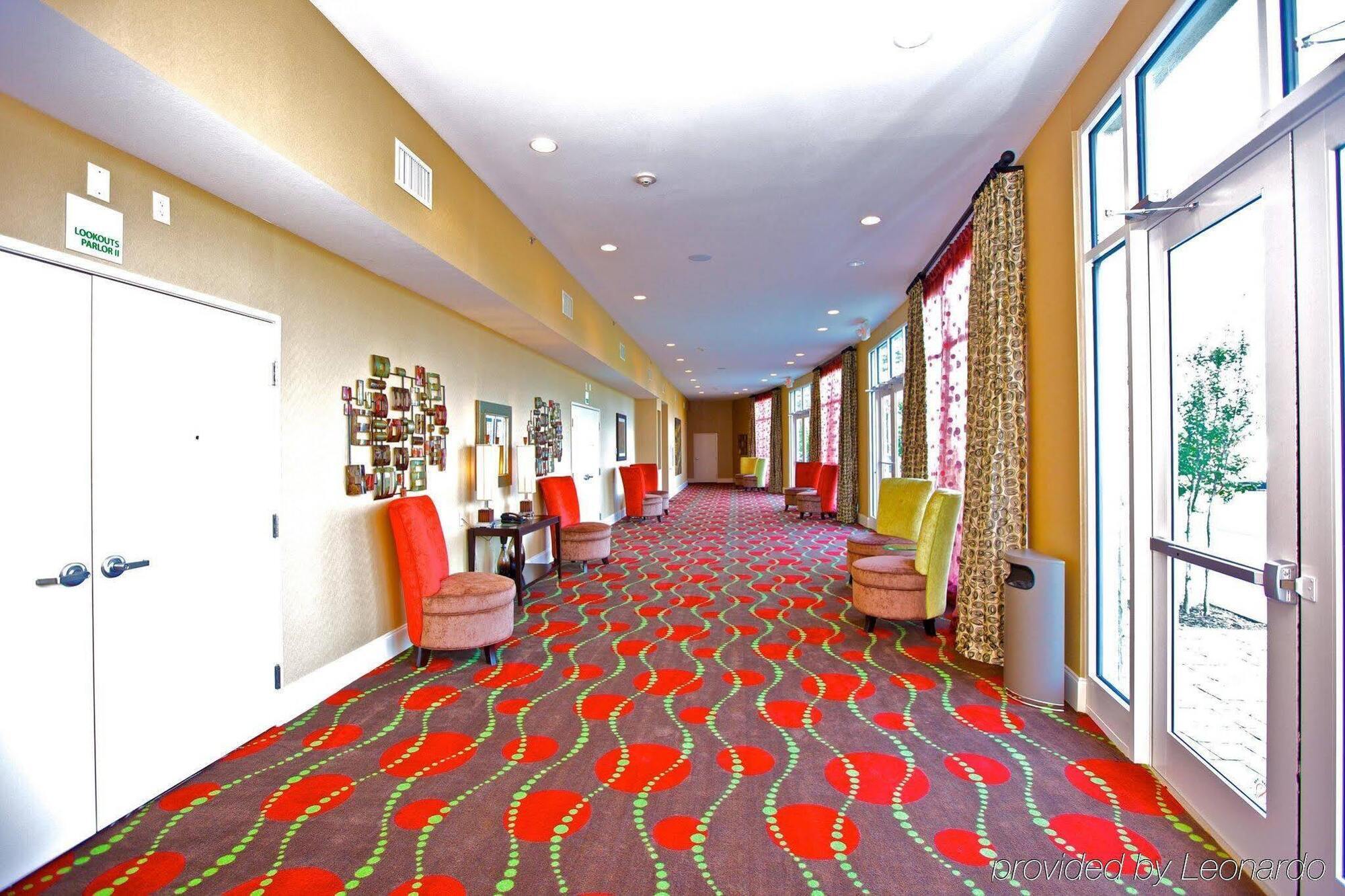 Doubletree By Hilton Hamilton Place