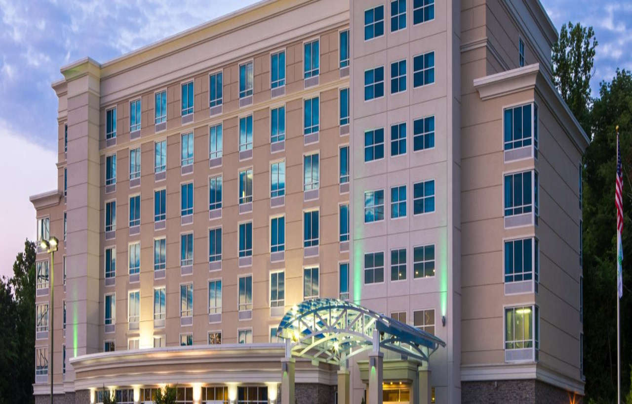 Doubletree By Hilton Hamilton Place 4*