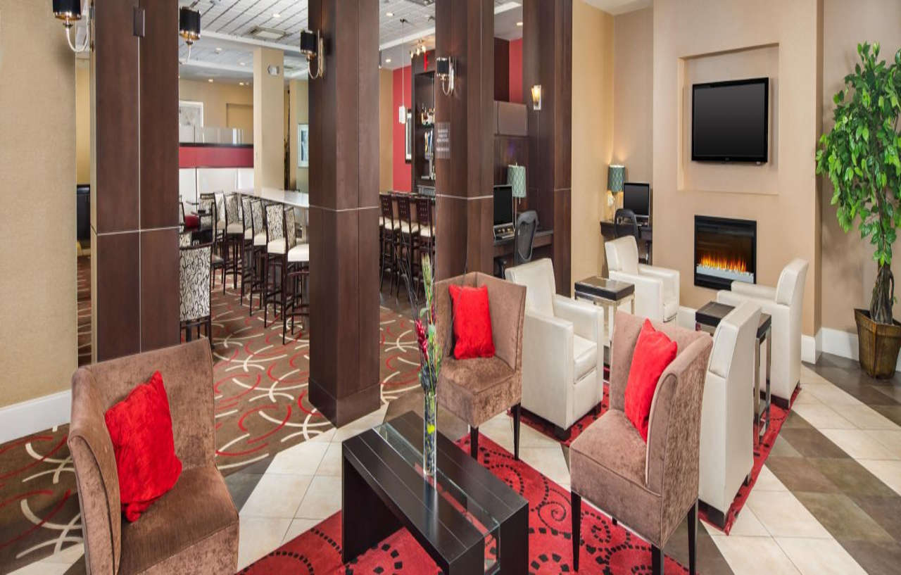 Doubletree By Hilton Hamilton Place Hotel
